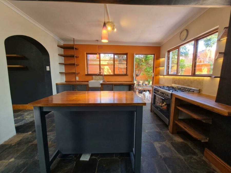 To Let 3 Bedroom Property for Rent in Woodstock Western Cape